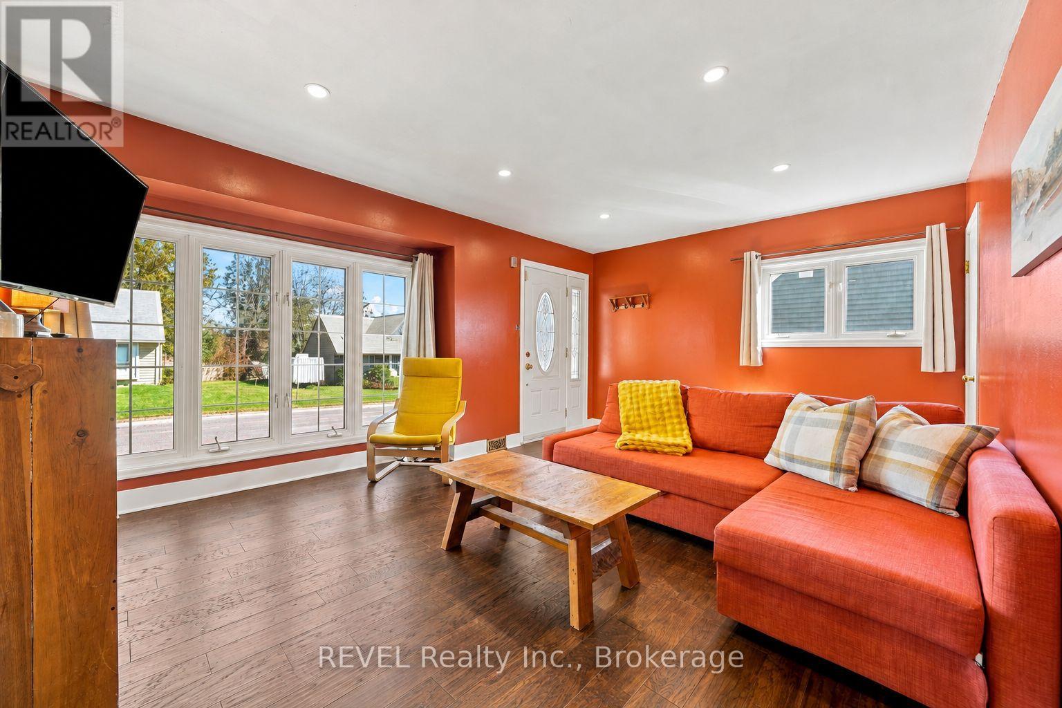 20 Fifth Street, Belleville (Belleville Ward), Ontario  K8N 4S3 - Photo 5 - X14101002