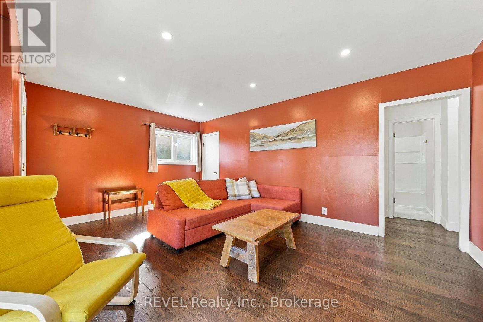 20 Fifth Street, Belleville (Belleville Ward), Ontario  K8N 4S3 - Photo 7 - X14101002