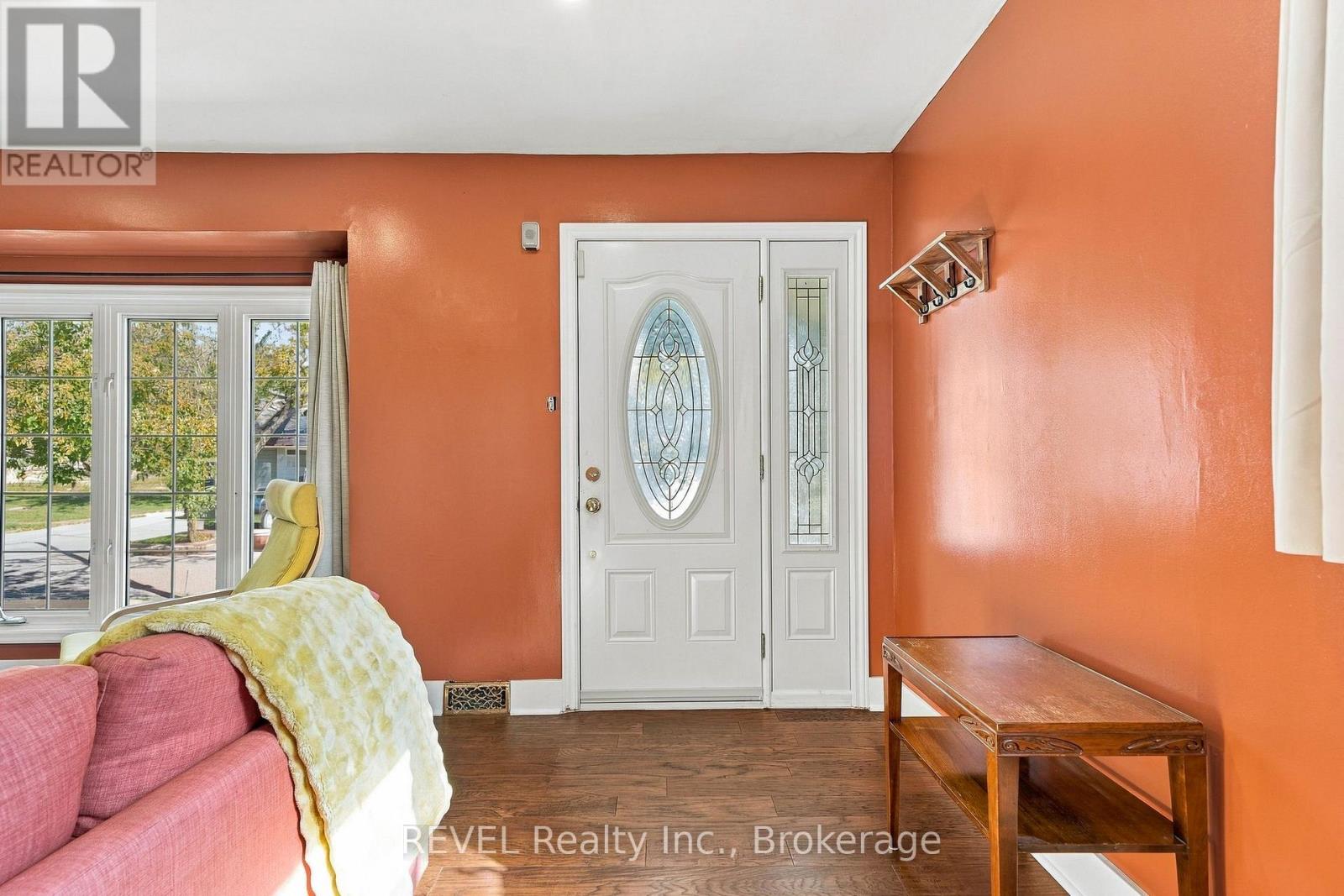 20 Fifth Street, Belleville (Belleville Ward), Ontario  K8N 4S3 - Photo 8 - X14101002