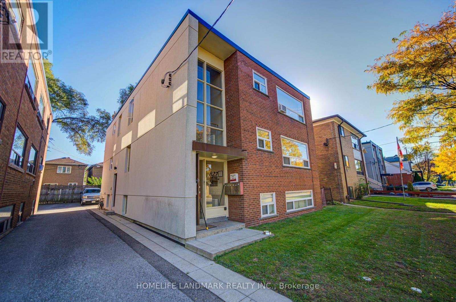 827 Cosburn Avenue, Toronto, Ontario M4C 2V9 - Photo 3 - E14100998