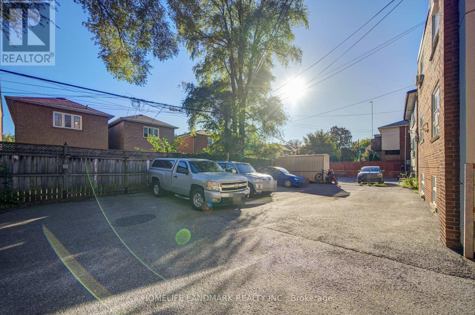 827 Cosburn Avenue, Toronto, Ontario M4C 2V9 - Photo 39 - E14100998