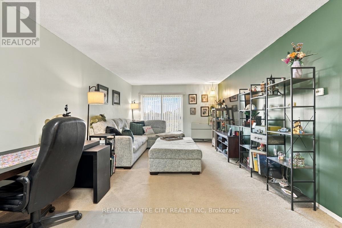 506 - 858 COMMISSIONERS ROAD E, London South, Ontario