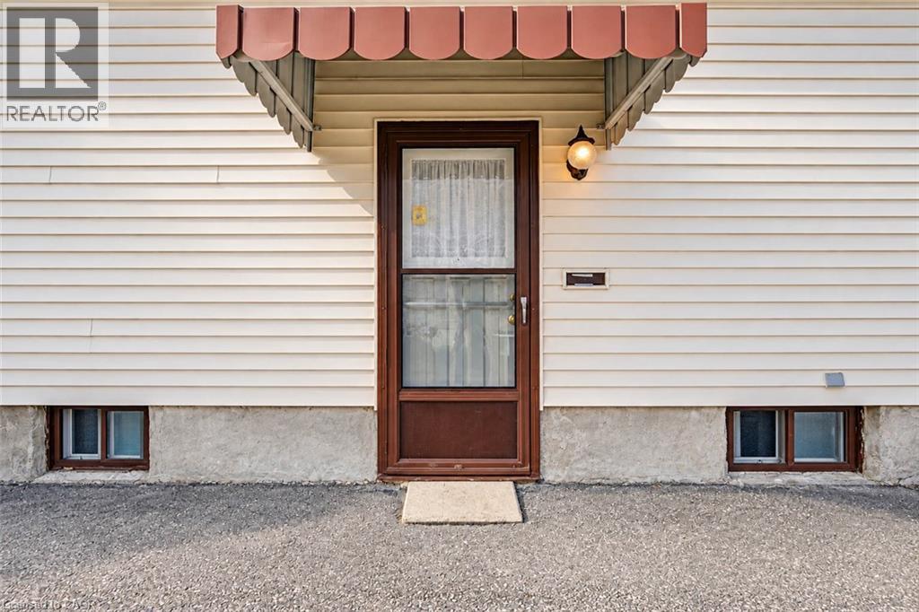 243 Edwin Street, Kitchener, Ontario  N2H 4P3 - Photo 5 - 40870624
