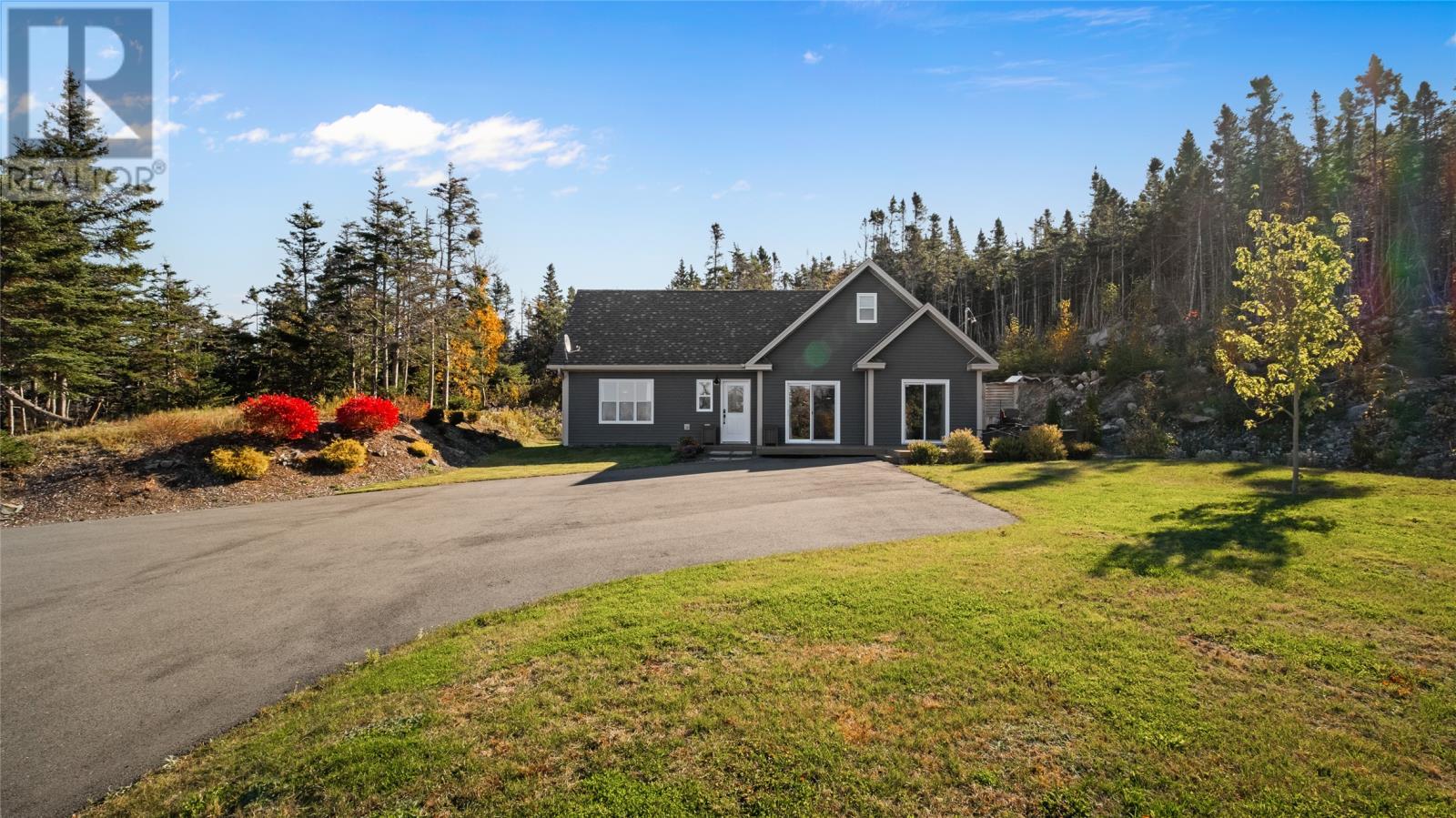 33 Old Track Road, Whiteway