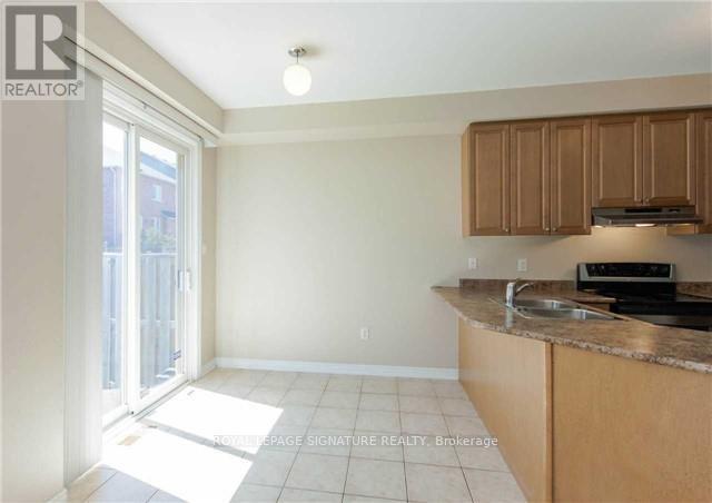 21 Pitney Avenue, Richmond Hill, Ontario  L4E 4Y6 - Photo 2 - N14101070