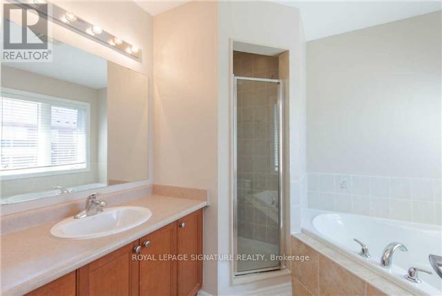 21 Pitney Avenue, Richmond Hill, Ontario  L4E 4Y6 - Photo 7 - N14101070