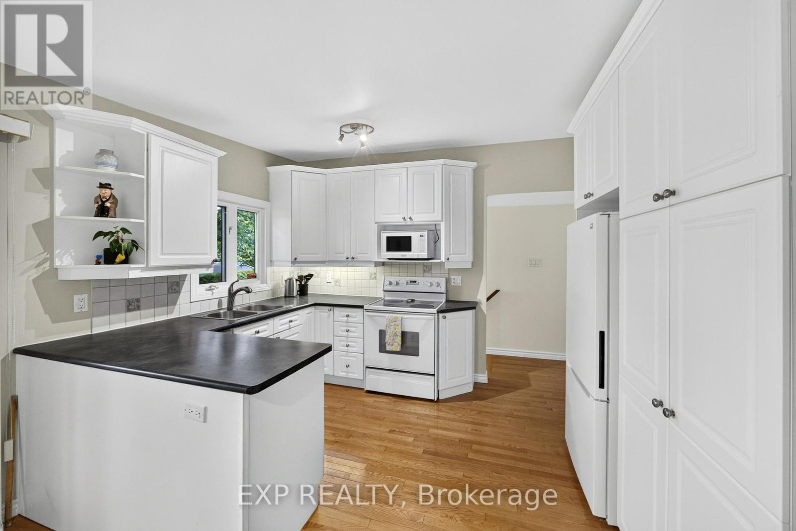 1168 Cameo Drive, Ottawa, Ontario  K2C 1Y7 - Photo 10 - X14101032