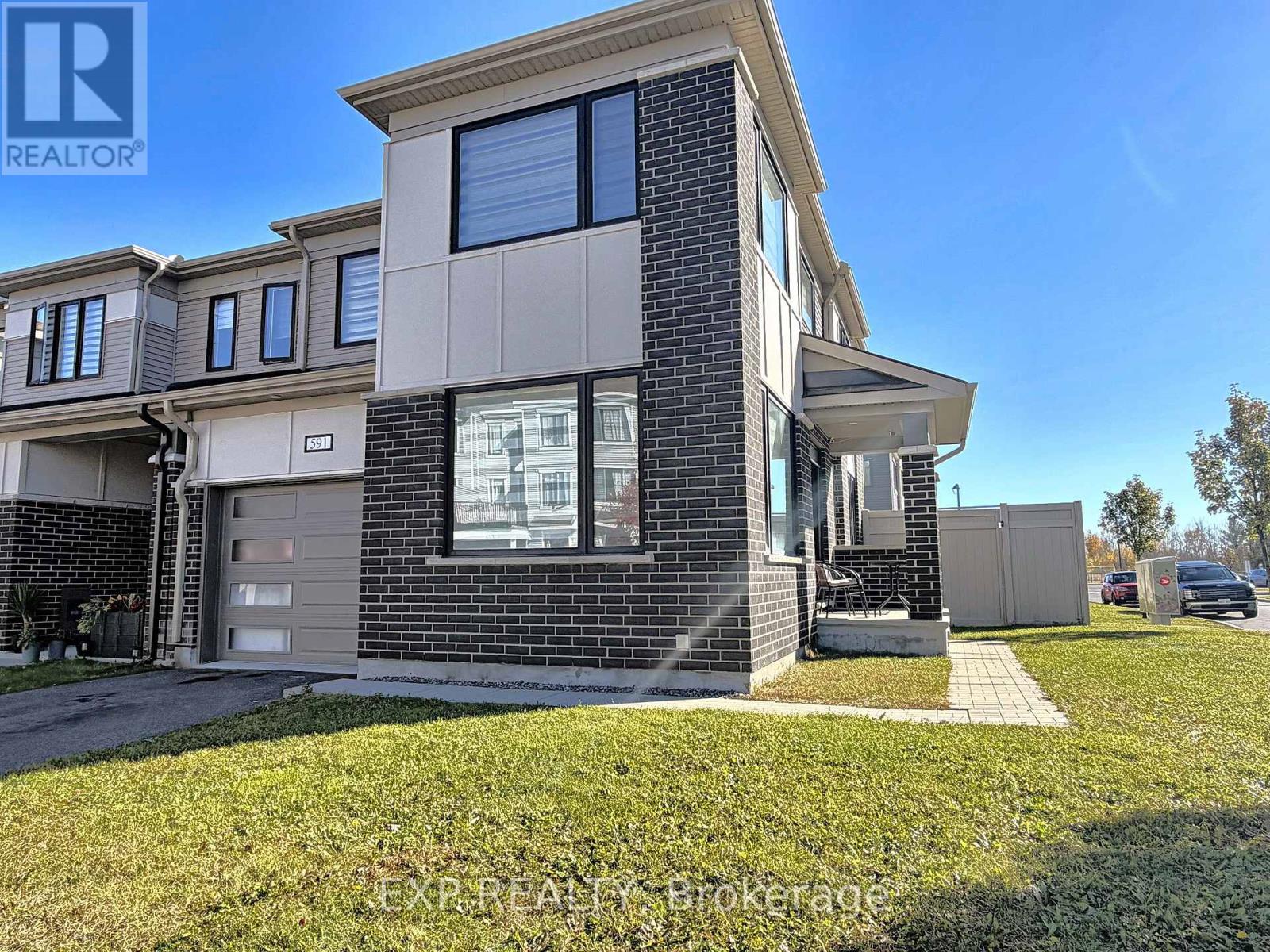 591 Catleaf Row, Ottawa, Ontario  K4A 5J4 - Photo 3 - X14101074