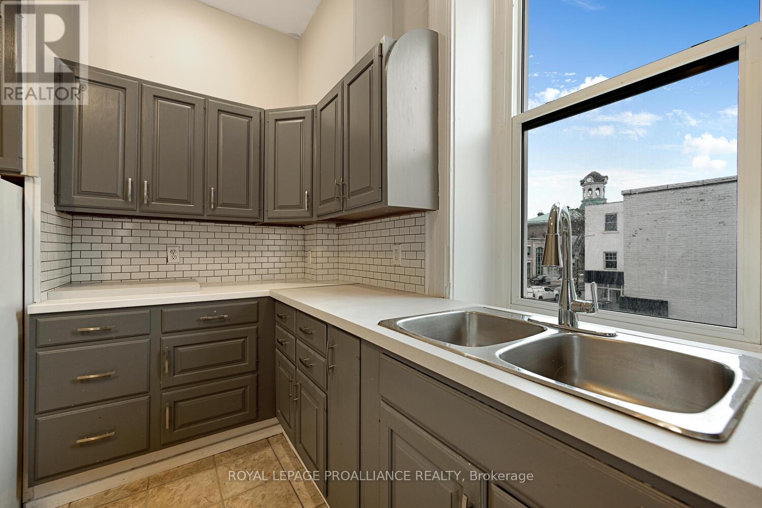 1 - 1-42 King Street E, Brockville, Ontario  K6V 1B1 - Photo 16 - X14101000
