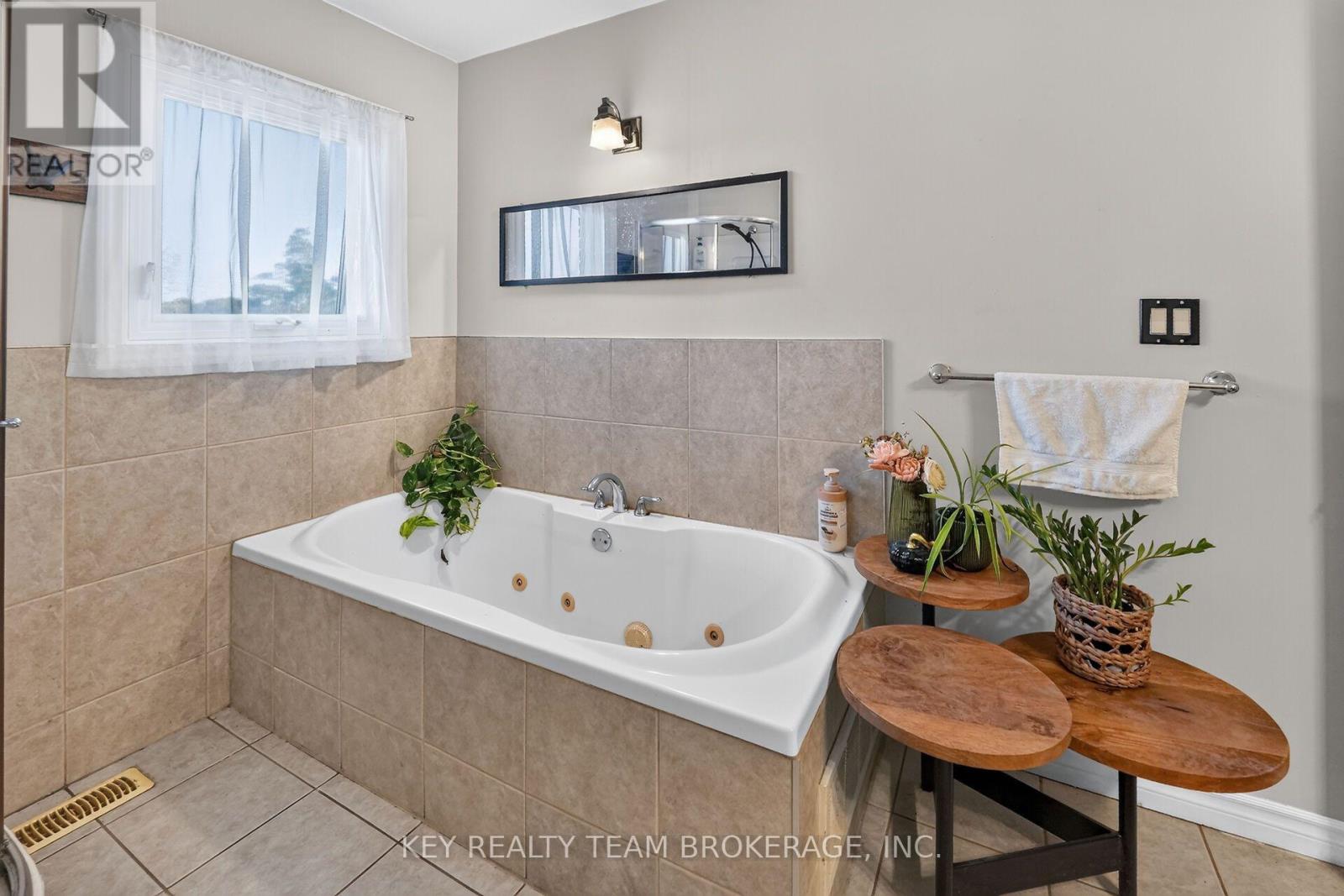 3216 Hall Road, Hamilton, Ontario  L0R 1C0 - Photo 25 - X14100952