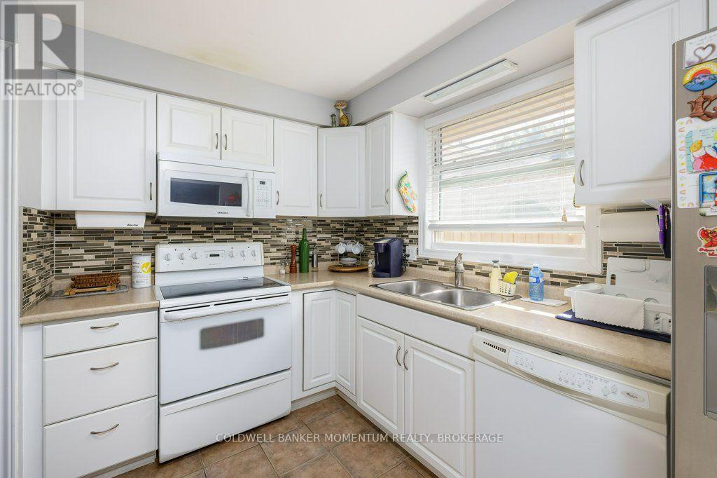 6564 Charnwood Avenue, Niagara Falls (West Wood), Ontario  L2H 1Y9 - Photo 9 - X14100954