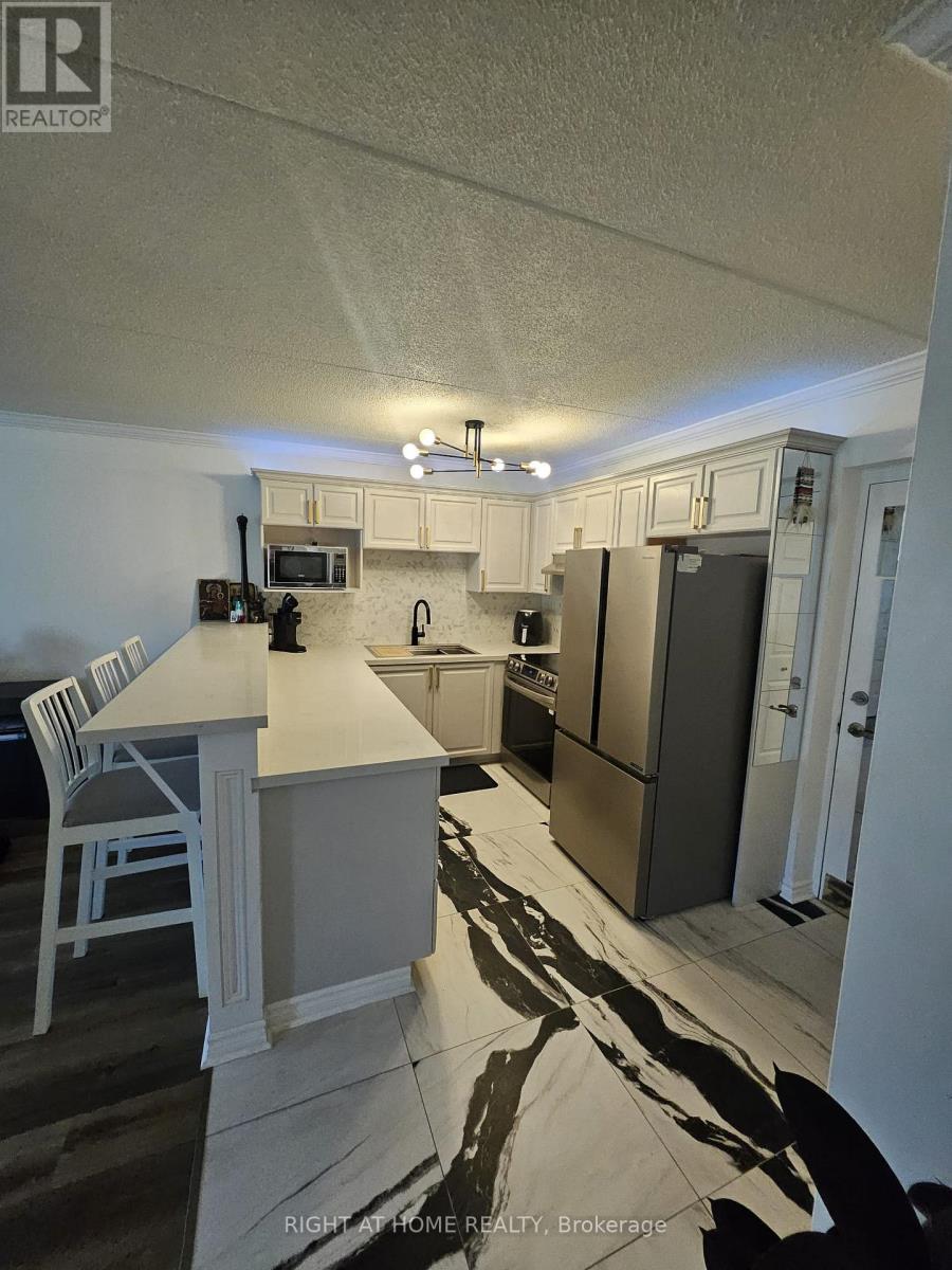 103 - 1421 Walkers Line, Burlington, Ontario  L7M 4P4 - Photo 5 - W14101012