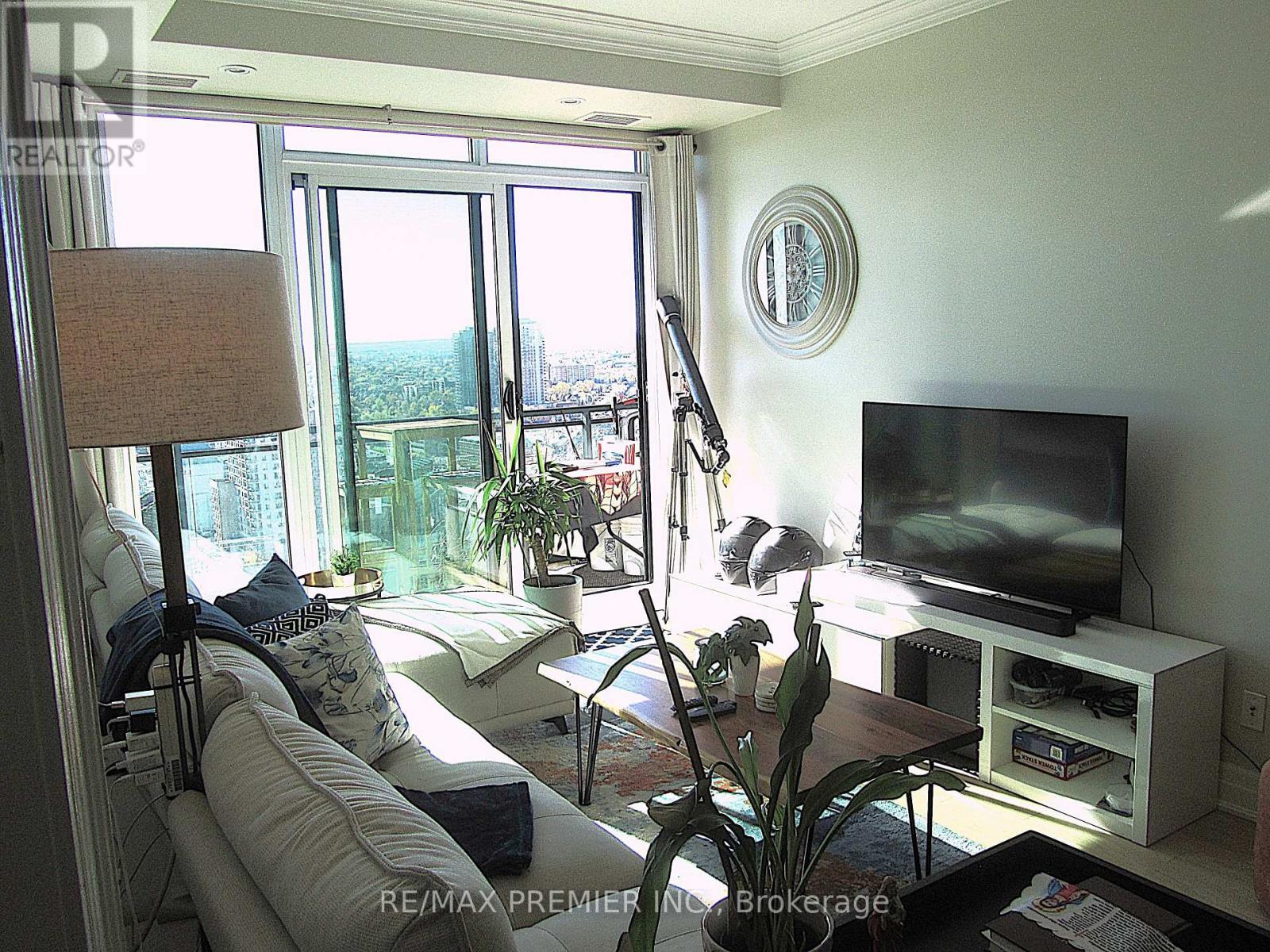 2505 - 100 John Street, Brampton, Ontario  L6W 0A8 - Photo 11 - W14101058