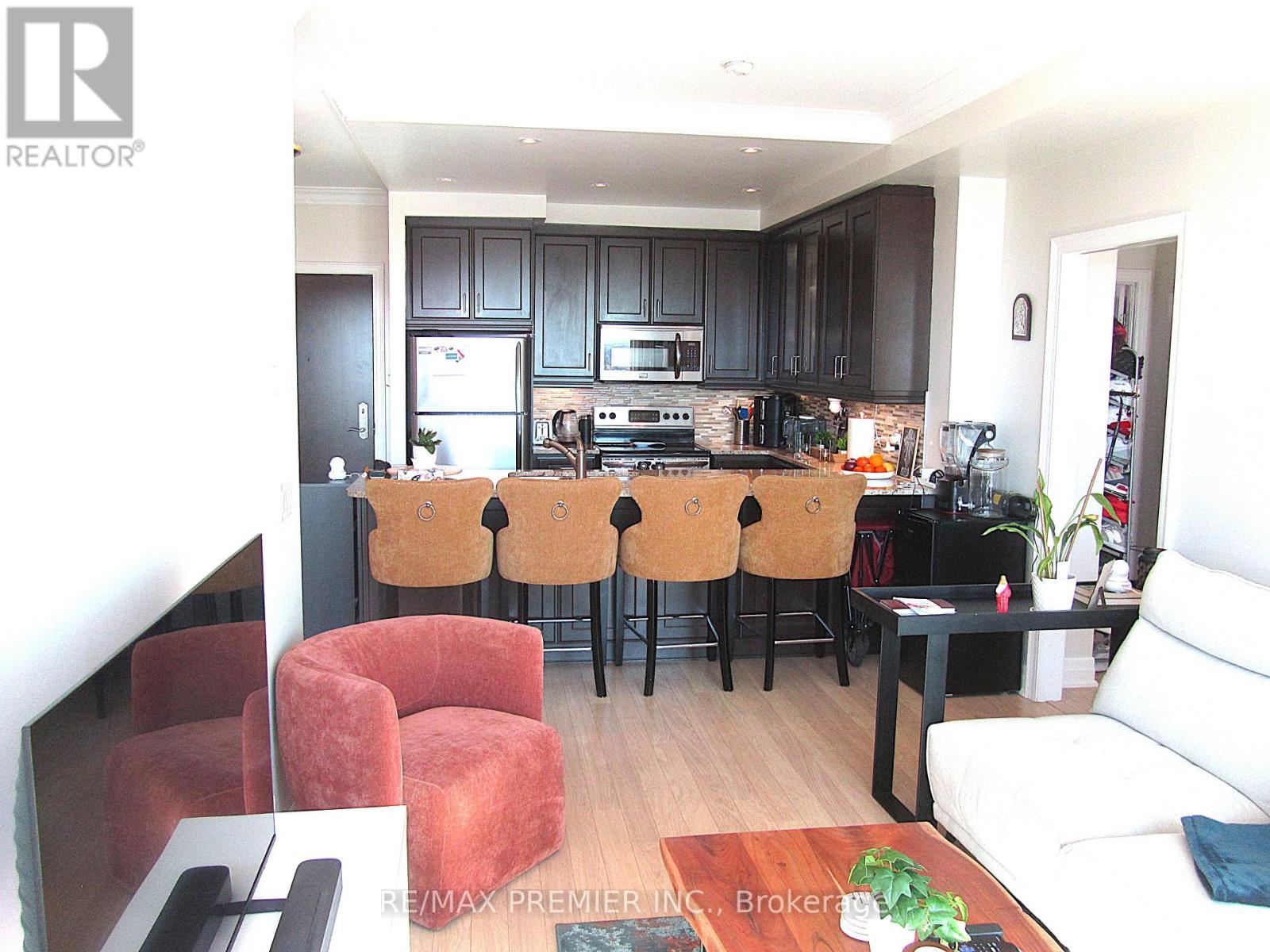2505 - 100 John Street, Brampton, Ontario  L6W 0A8 - Photo 9 - W14101058