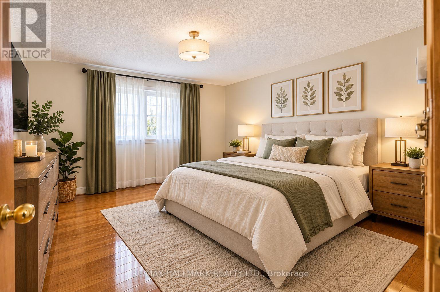 67 Aldergrove Avenue, Toronto, Ontario  M4C 1B3 - Photo 7 - E14099402