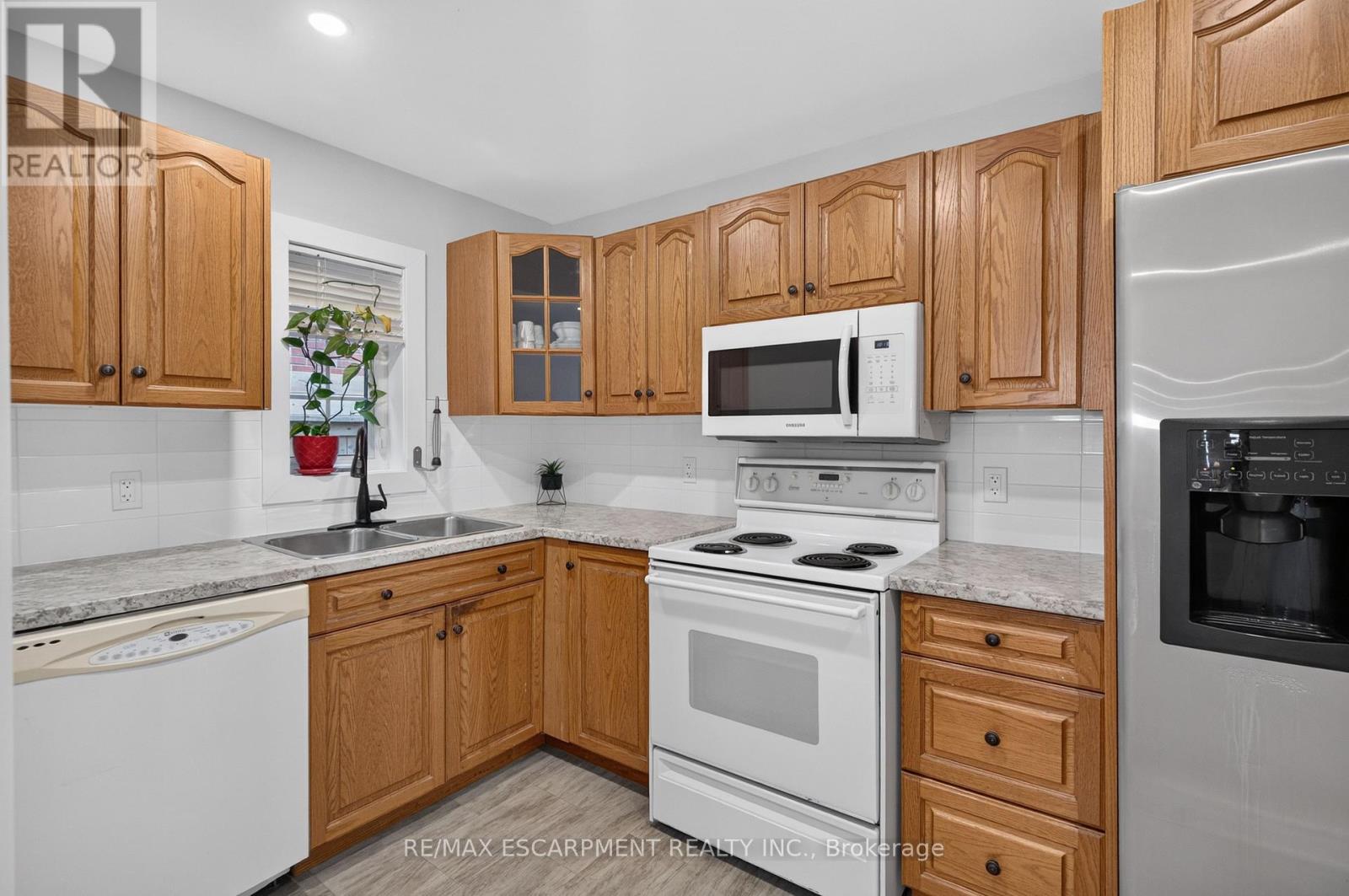 60 Division Street, St. Catharines, Ontario  L2R 3G6 - Photo 19 - X14101052