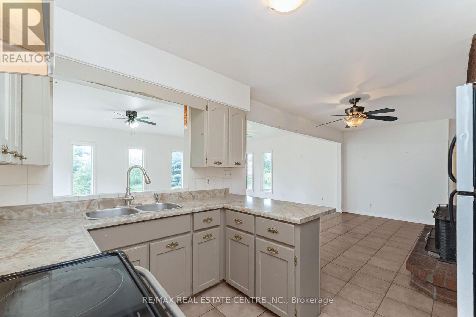 8438 Hwy 7, Guelph/eramosa, Ontario  N0B 2K0 - Photo 24 - X14101066