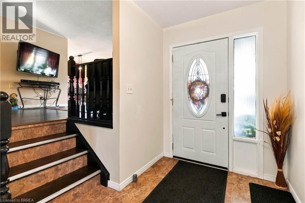 42 Wildflower Lane, Brantford, Ontario  N3R 7H6 - Photo 4 - 40872135