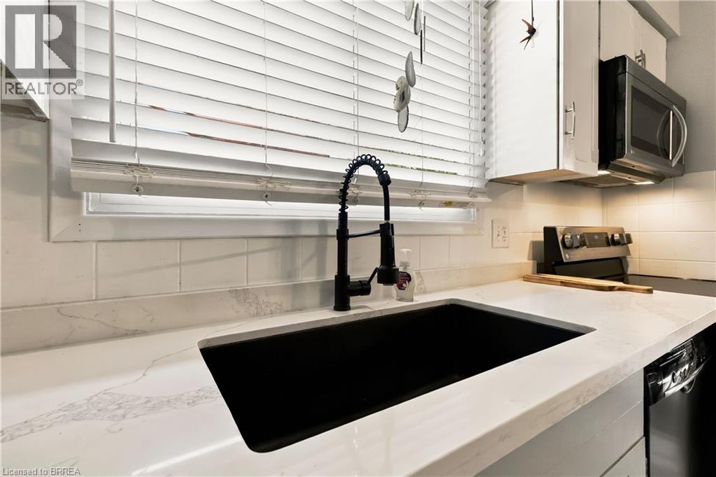 42 Wildflower Lane, Brantford, Ontario  N3R 7H6 - Photo 15 - 40872135