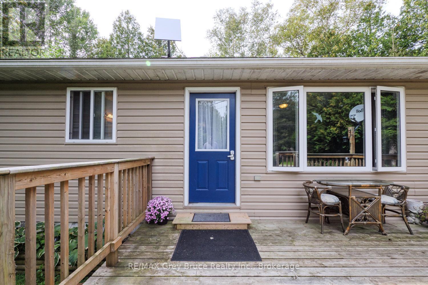 27 Woodstock Avenue, Northern Bruce Peninsula, Ontario  N0H 2M0 - Photo 10 - X13771136