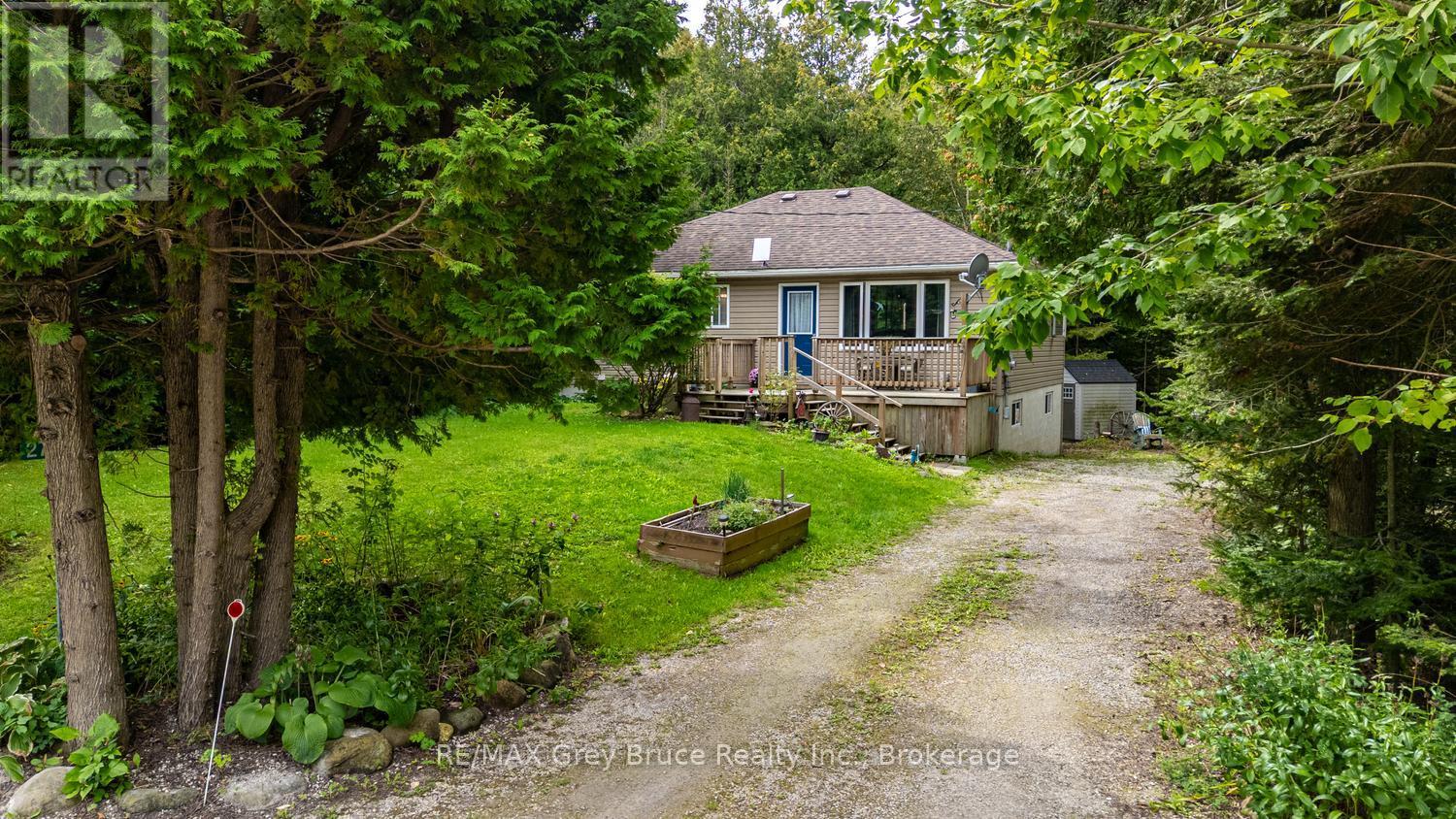 27 Woodstock Avenue, Northern Bruce Peninsula, Ontario  N0H 2M0 - Photo 48 - X13771136