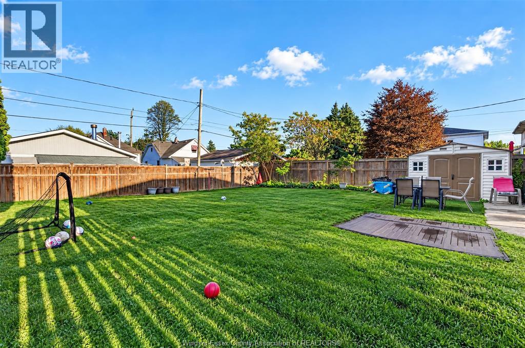 2346 Leonard, Windsor, Ontario  N8W 4L7 - Photo 39 - 26025832