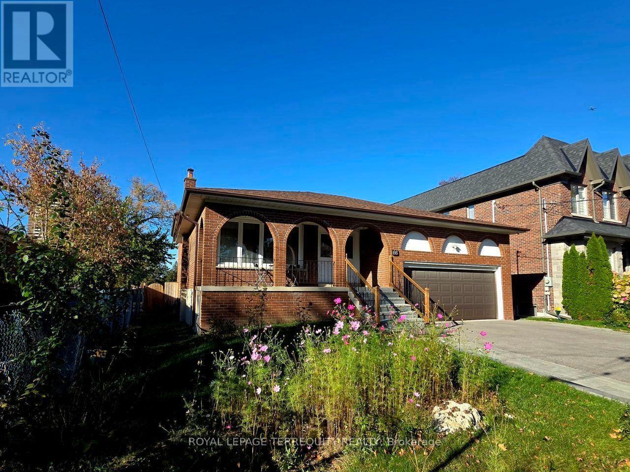 Upper - 66 Moore Park Avenue, Toronto, Ontario  M2M 1M9 - Photo 2 - C14101138