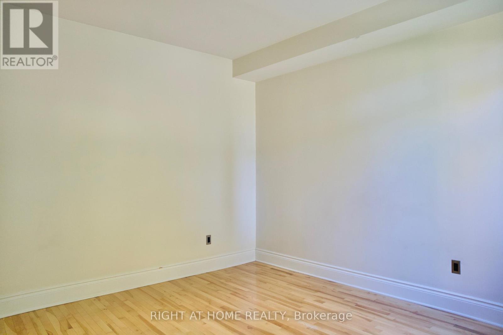 109 - 400 Mcleod Street, Ottawa, Ontario  K2P 1A6 - Photo 12 - X13604040