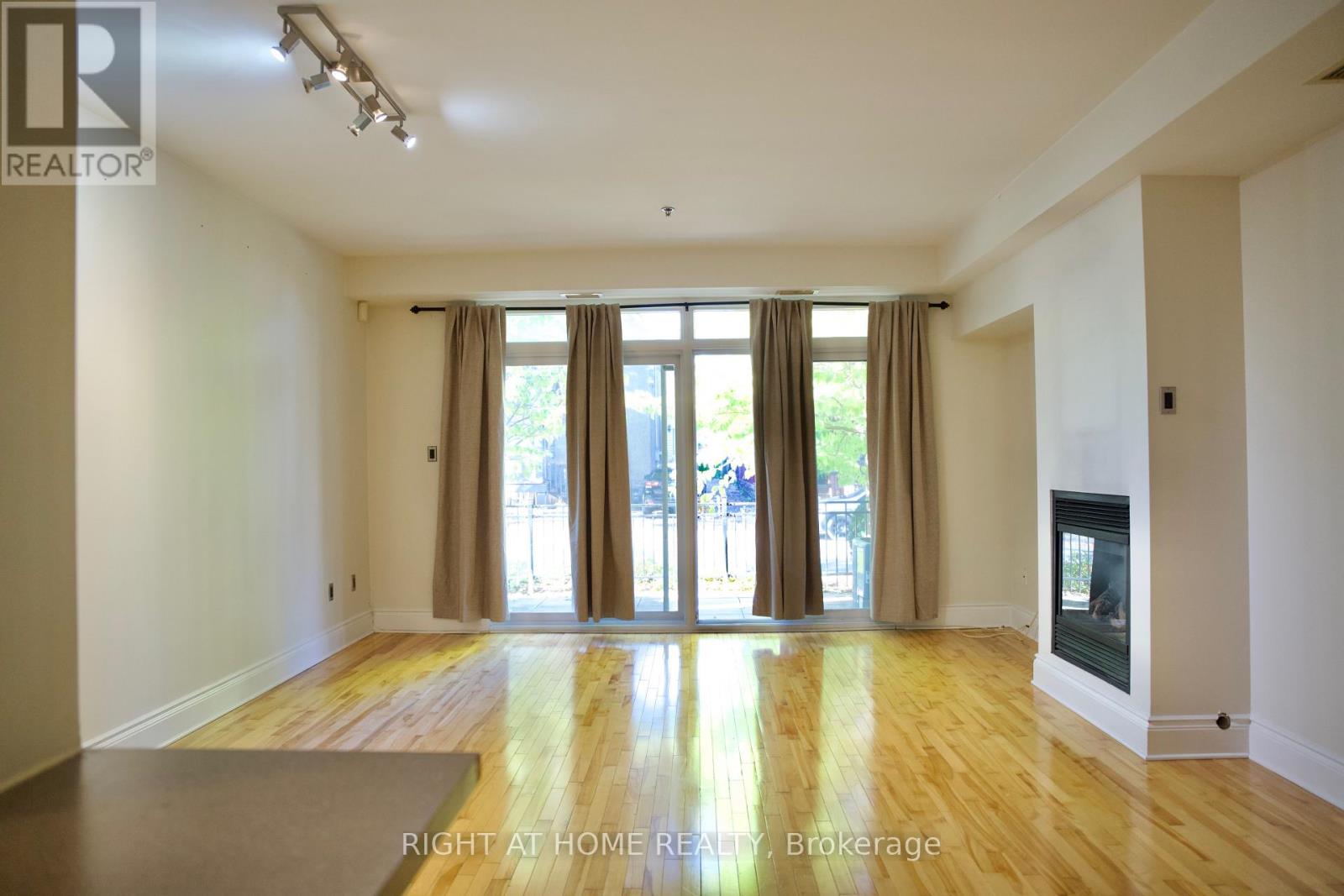 109 - 400 Mcleod Street, Ottawa, Ontario  K2P 1A6 - Photo 8 - X13604040