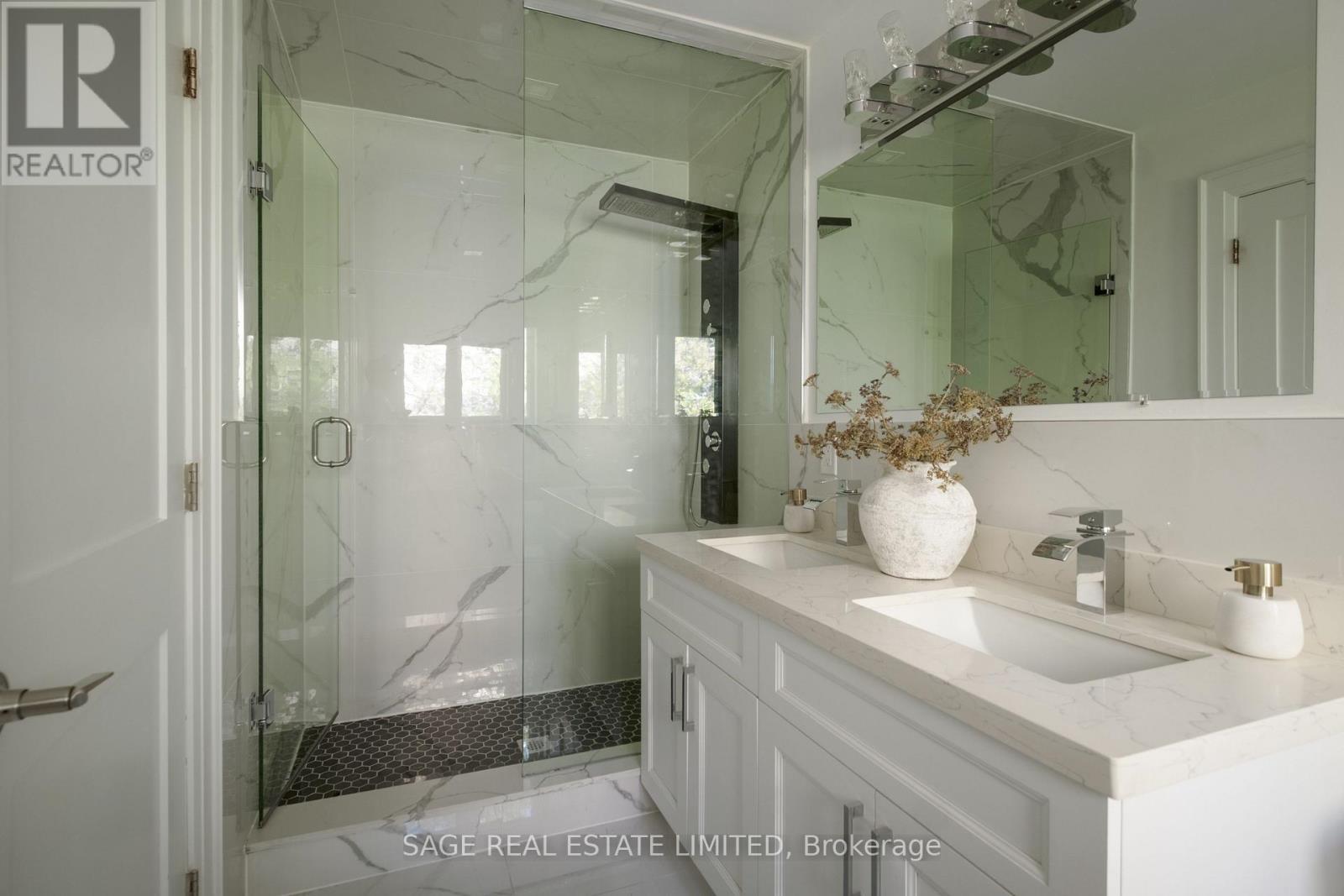60 Rhydwen Avenue, Toronto, Ontario  M1N 2E1 - Photo 30 - E14101164