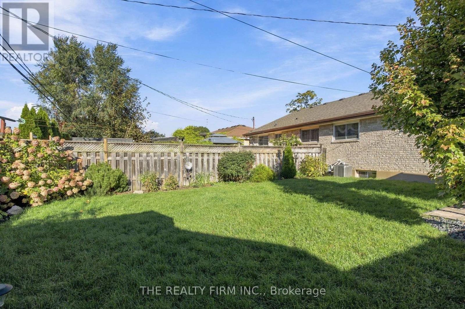 25 Queenston Crescent, London East, Ontario  N5W 1N7 - Photo 37 - X14101104