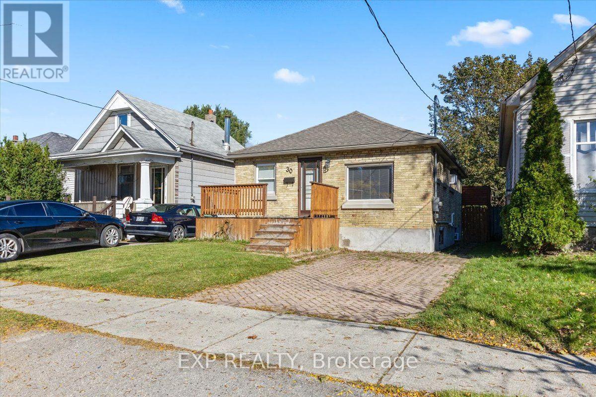 30 Glenwood Avenue, London East, Ontario  N5Z 2P8 - Photo 3 - X14101160