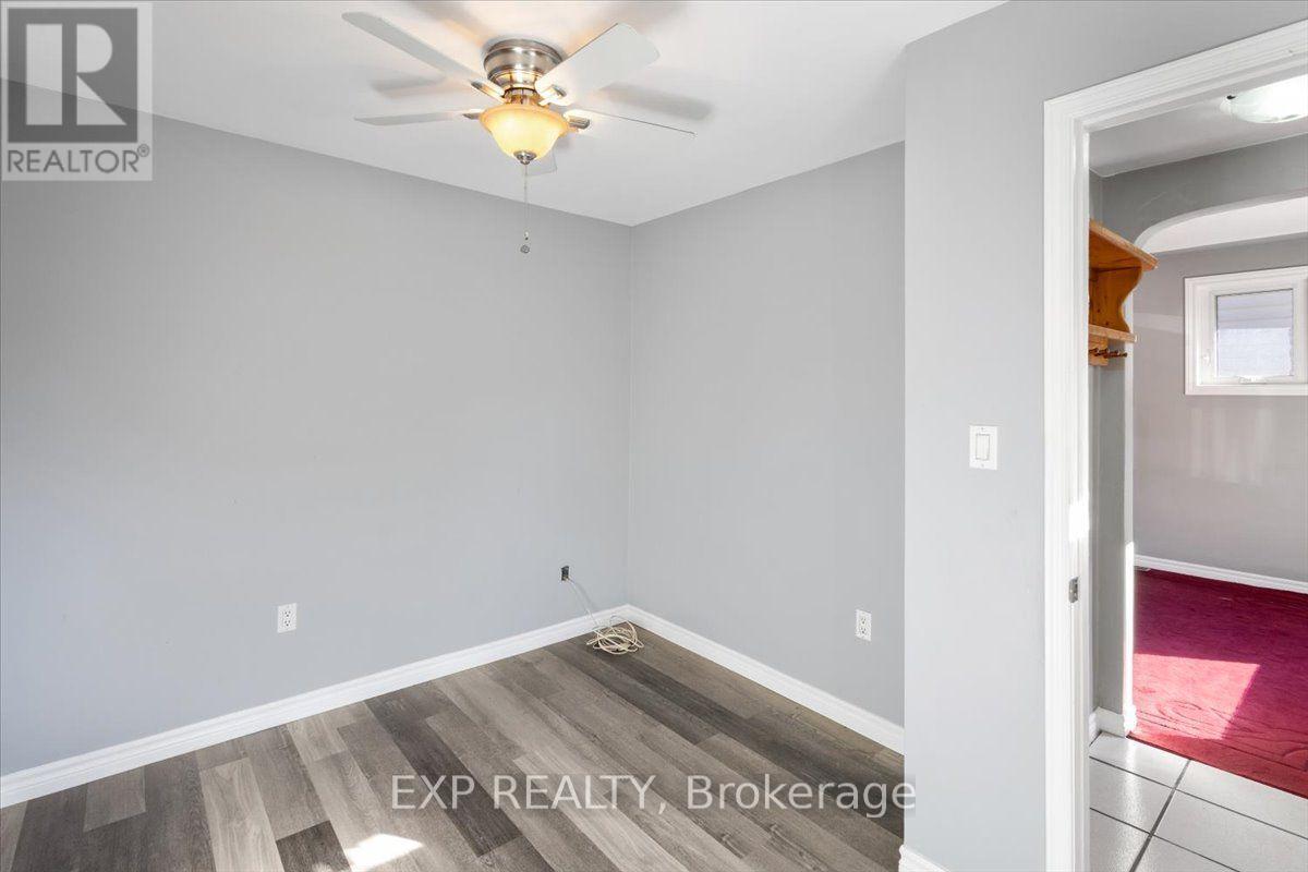30 Glenwood Avenue, London East, Ontario  N5Z 2P8 - Photo 8 - X14101160