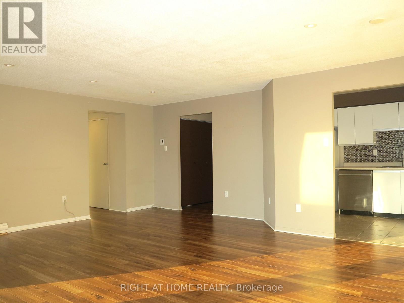 610 - 127 Belmont Drive, London South, Ontario  N6J 4J7 - Photo 7 - X14101208