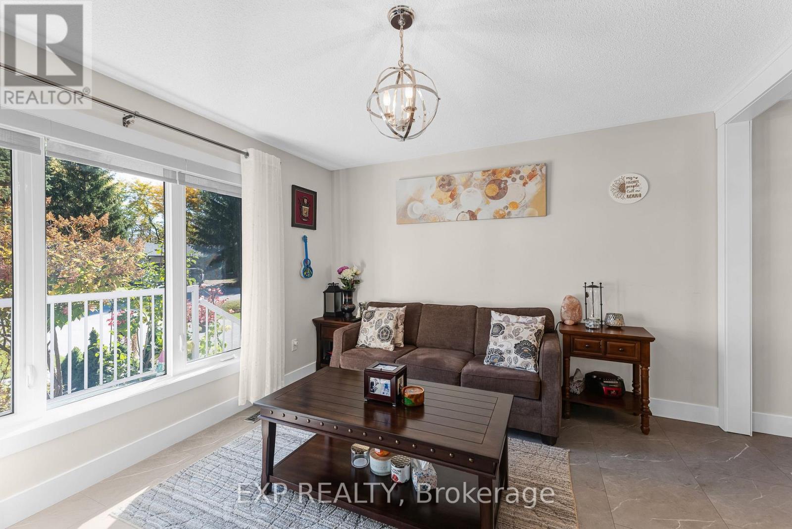 4 Burbank Circle, Adjala-Tosorontio (Everett), Ontario  L0M 1J0 - Photo 7 - N14101102