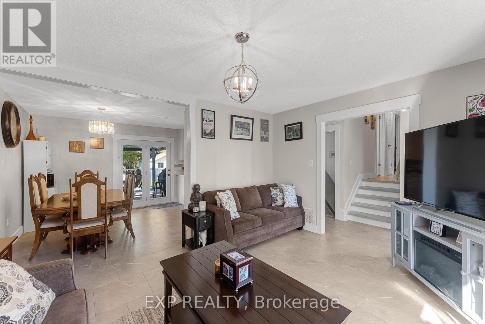 4 Burbank Circle, Adjala-Tosorontio (Everett), Ontario  L0M 1J0 - Photo 9 - N14101102