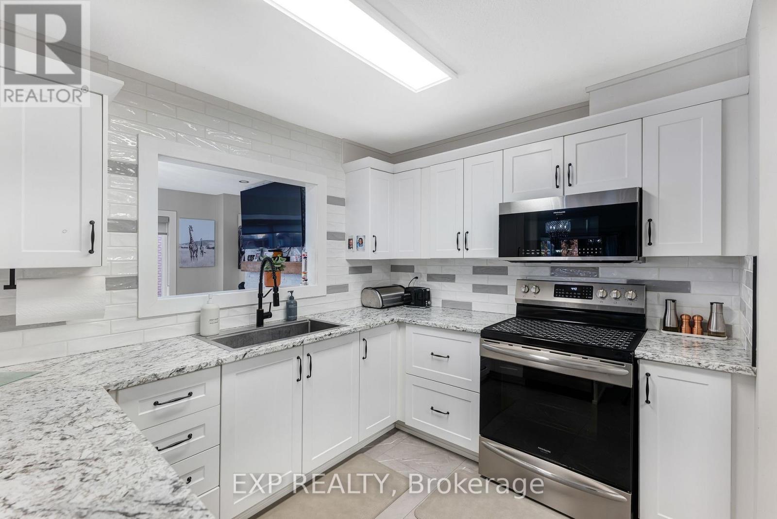 21 - 131 Green Briar Road, New Tecumseth (Alliston), Ontario  L9R 1S5 - Photo 13 - N14101118