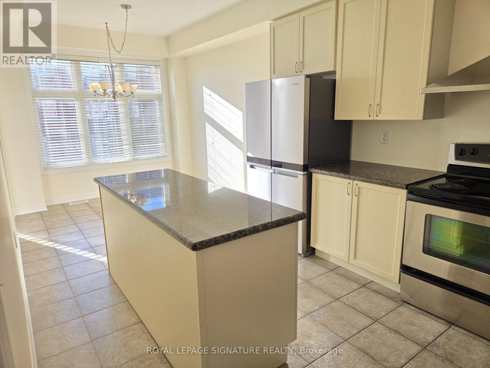 26 Helen Street, Vaughan, Ontario  L4L 3S3 - Photo 11 - N14101128