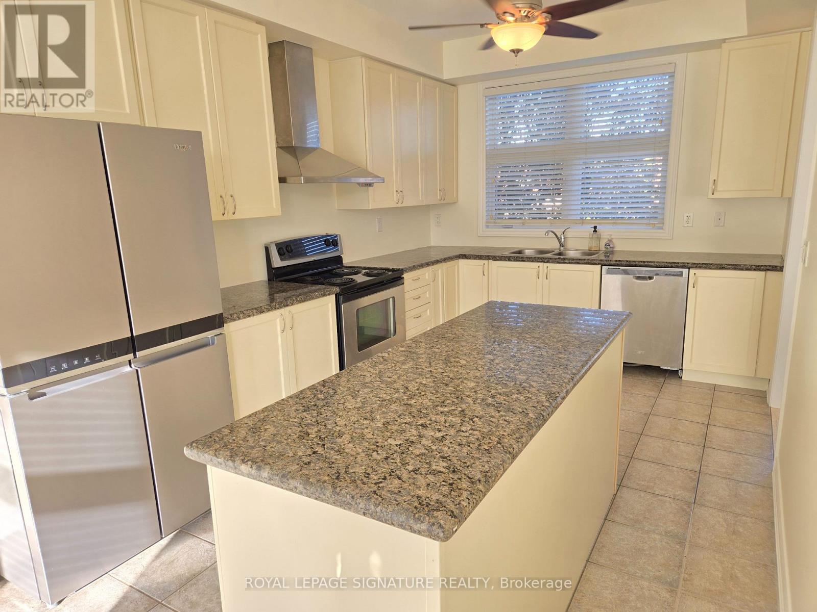 26 Helen Street, Vaughan, Ontario  L4L 3S3 - Photo 12 - N14101128