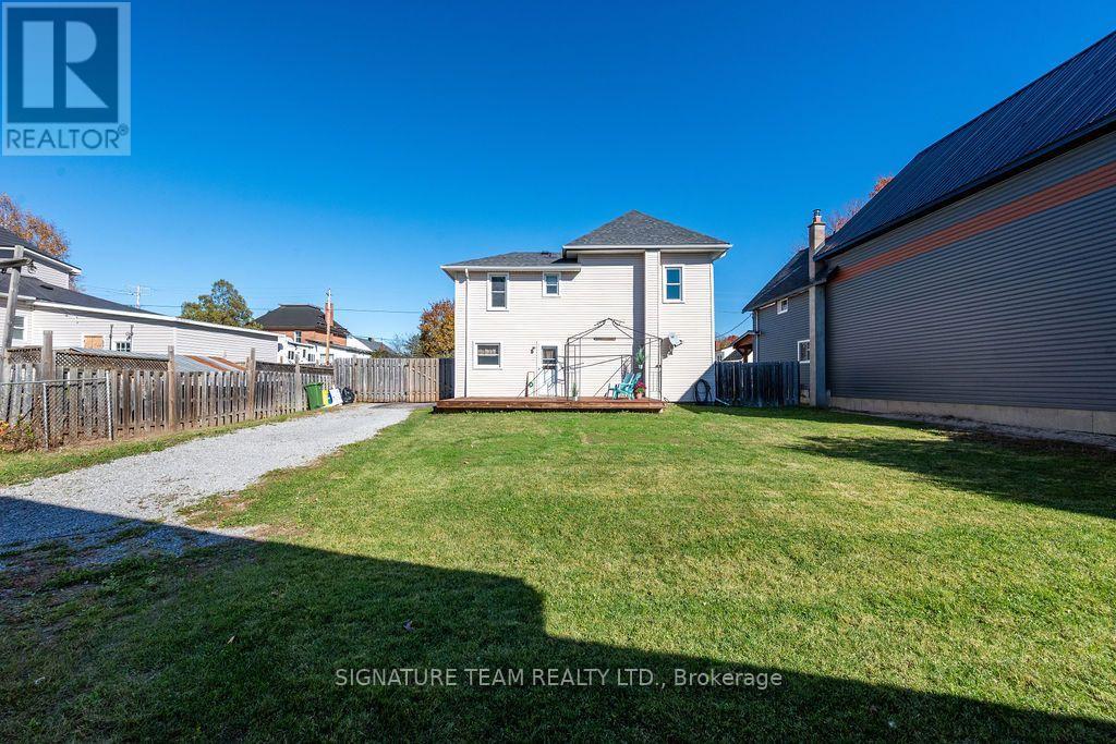 594 Hamilton Street W, Laurentian Valley, Ontario  K8A 6P1 - Photo 7 - X14101156