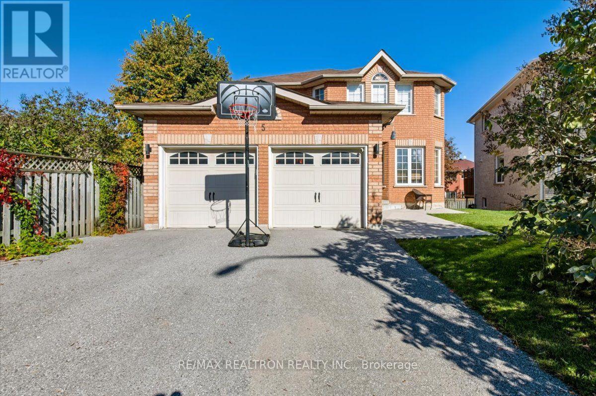 5 Widgeon Street, Barrie, Ontario  L4N 8W7 - Photo 1 - S14101150