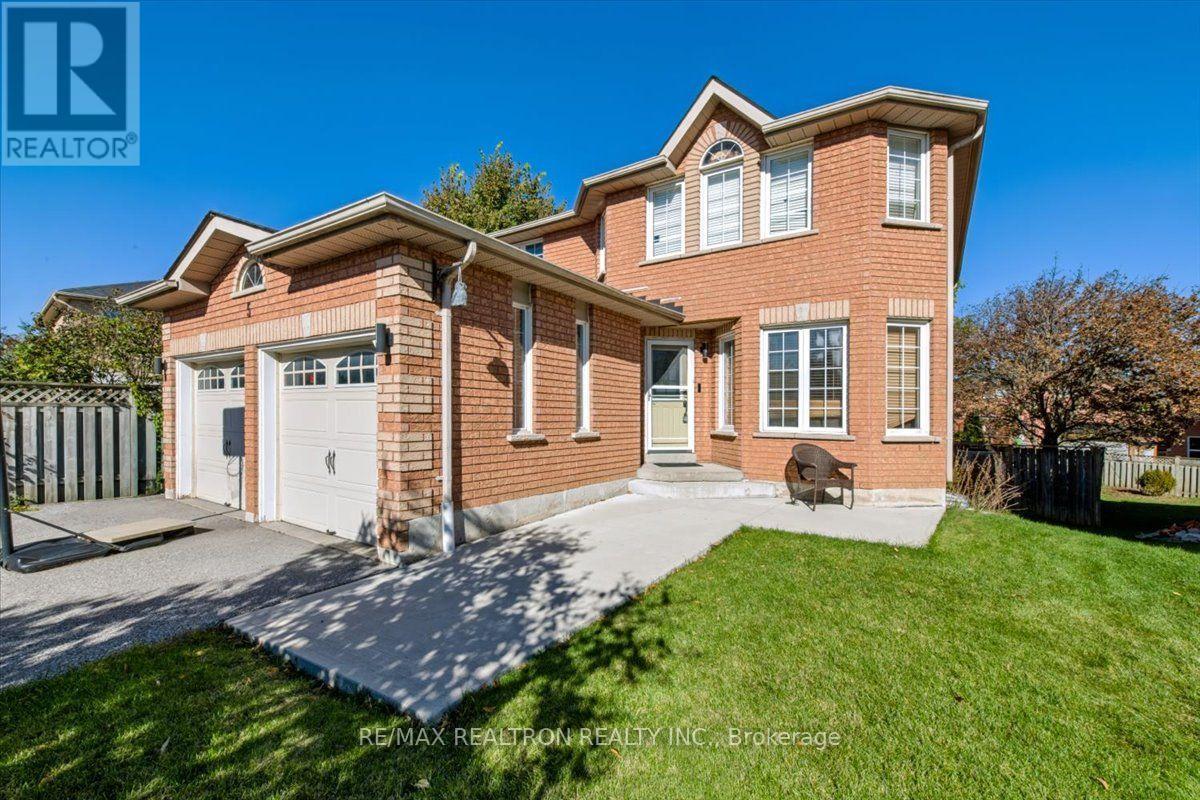5 Widgeon Street, Barrie, Ontario  L4N 8W7 - Photo 2 - S14101150
