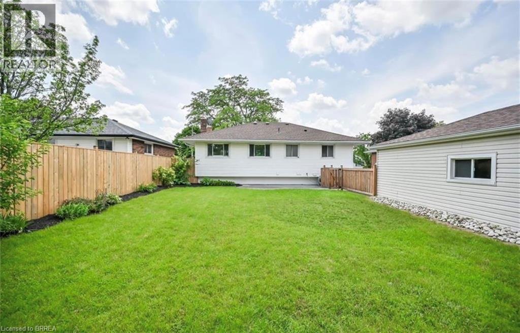 14 Pembroke Avenue Unit# Upper, Brantford, Ontario  N3R 5B4 - Photo 15 - 40872444