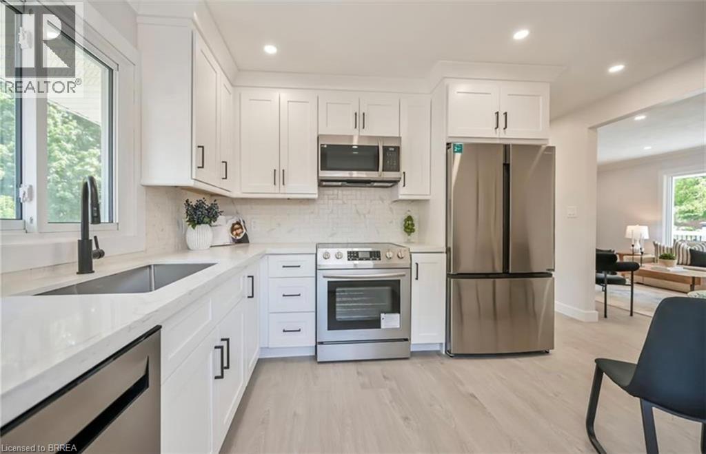 14 Pembroke Avenue Unit# Upper, Brantford, Ontario  N3R 5B4 - Photo 7 - 40872444