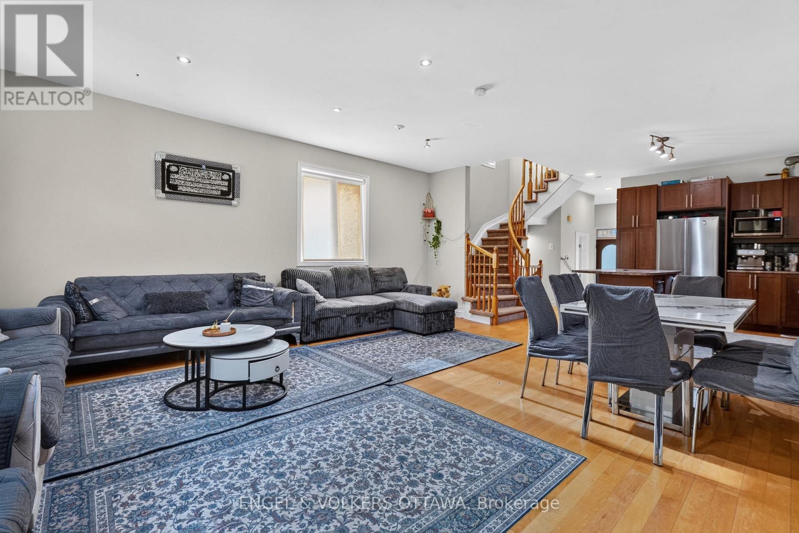210 Stedman Street, Ottawa, Ontario  K1T 0B6 - Photo 14 - X14101132