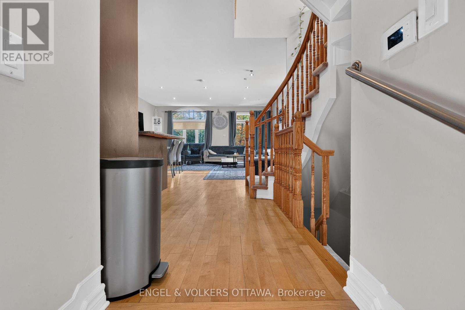 210 Stedman Street, Ottawa, Ontario  K1T 0B6 - Photo 6 - X14101132