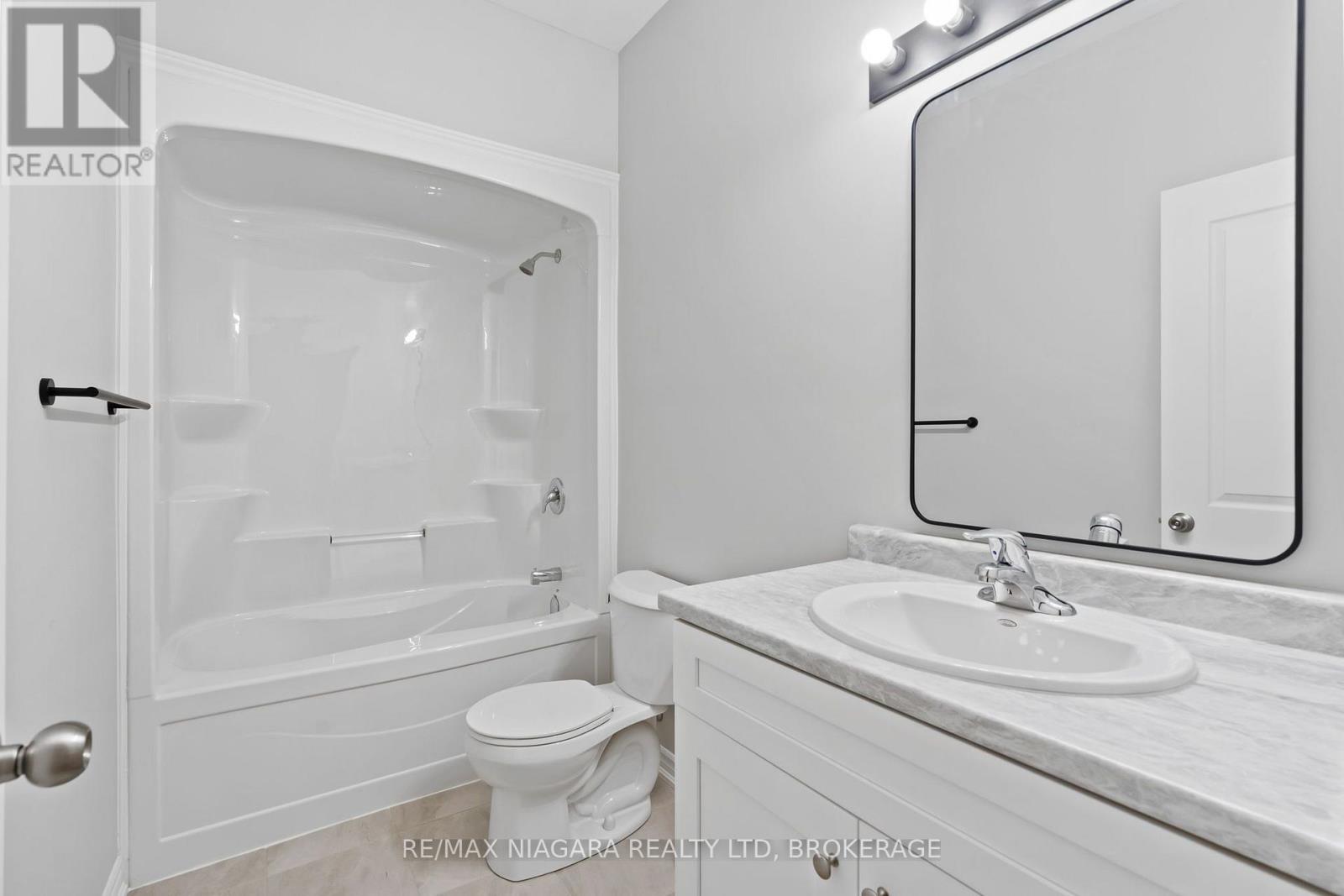 51 Superior Street, Welland, Ontario  L3B 3G3 - Photo 10 - X14101210