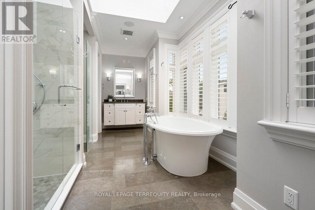 99 Dunedin Drive, Toronto, Ontario  M8X 2K8 - Photo 21 - W14101170