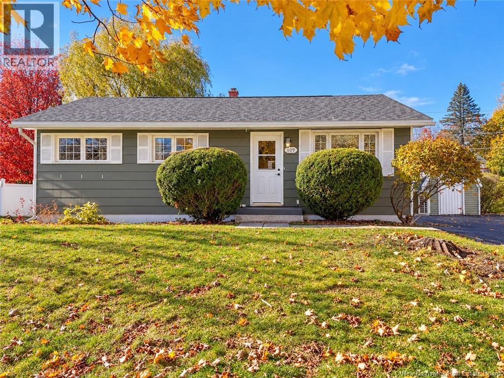 <h3>$349,000</h3><p>109 Oak Avenue, Fredericton, New Brunswick</p>