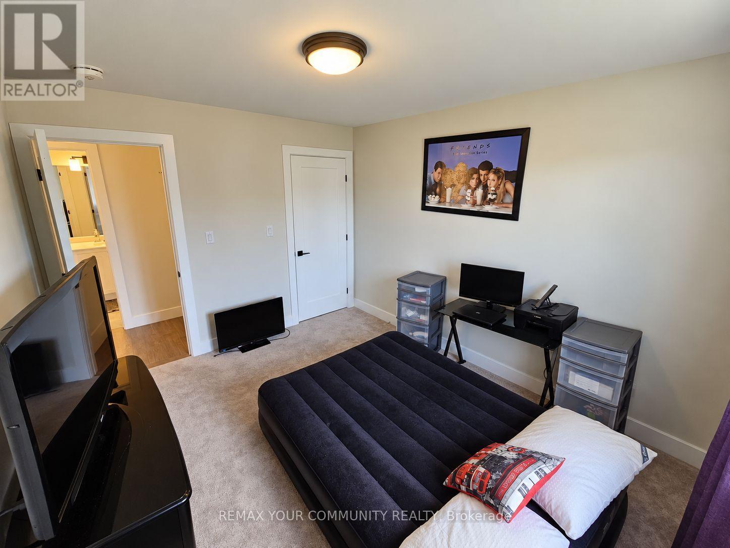 28 Dusenbury Drive, Loyalist, Ontario  K0H 2H0 - Photo 22 - X14099808